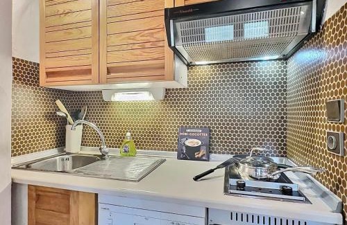 Val-d'Isere Apartamento | Charmant T3 avec 2 salles de bain, proche pistes et commodités à Val-d'Isère - FR-1-411-898