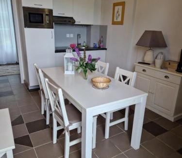 Baden Apartamento | Charmant T3 plain-pied avec terrasse privée, parking gratuit et piscine à Baden