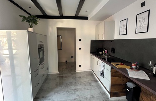 Mainz-Bingen Apartamento | Charmante Ferienwohnung mit Großer Dachterrasse & Wintergarten