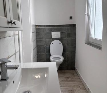 Jois Apartamento | Charmante Ferienwohnung mit Segelmöglichkeit
