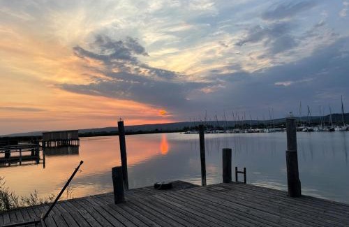 Jois Apartamento | Charmante Ferienwohnung mit Segelmöglichkeit