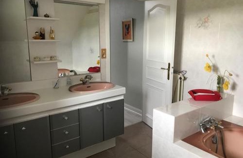 Saint-Marc-sur-Couesnon Casa | Charmante maison avec piscine