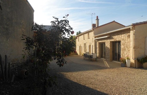 Taize-Maulais Casa | charmante maison a la campagne