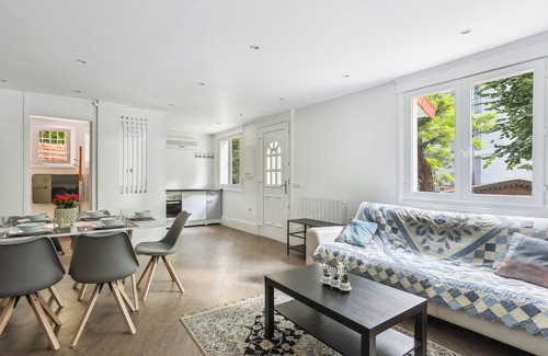 Saint-Cloud Casa | Charmante Maison Avec Jardin et Parking Offerte Paris St Cloud