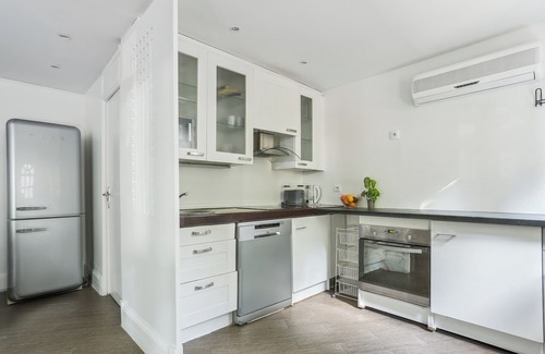 Saint-Cloud Casa | Charmante Maison Avec Jardin et Parking Offerte Paris St Cloud