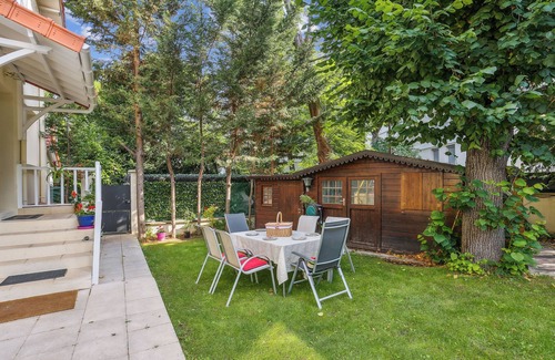 Saint-Cloud Casa | Charmante Maison Avec Jardin et Parking Offerte Paris St Cloud