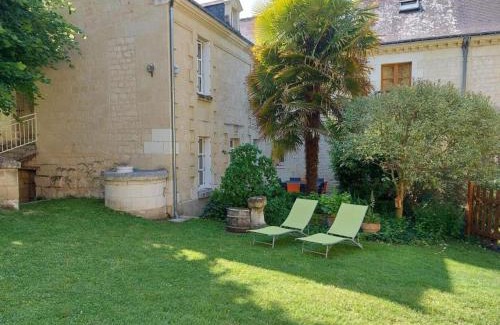 Seuilly Casa | Charmante maison avec jardin privé, cheminée et WIFI - FR-1-381-67