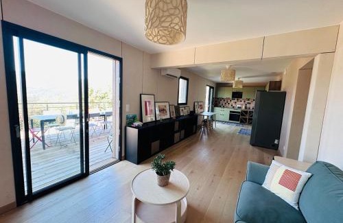 Ucciani Chalet De Esquí | Charmante maison bois T3 Ucciani