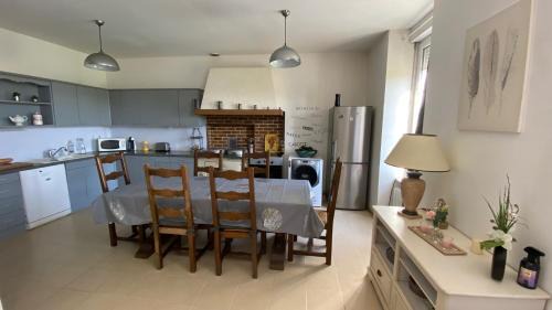 Plouescat Casa | Charmante Maison Bretonne à 2 minutes des plages