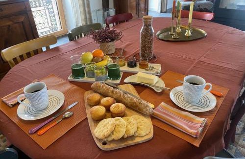 Saint-Berain Cama Y Desayuno | Charmante maison d'hôtes avec salle de sport et repas maison - FR-1-582-507