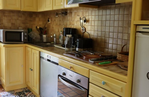 Ceyrat Casa | Charmante Maison Dans un Environnement Verdoyant , Près de la Chaine des Volcans