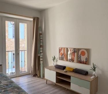 Lambesc Apartamento | Charmante maison de village Lambesc