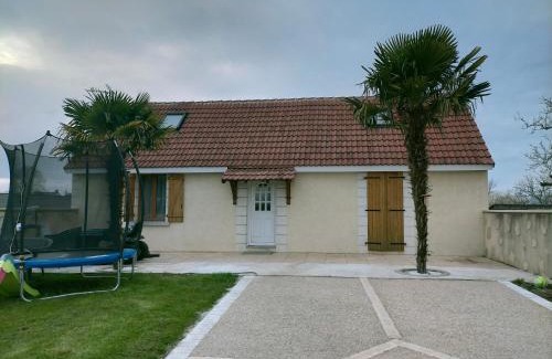Chateauroux Casa | charmante maison familiale avec piscine et Jacuzzi