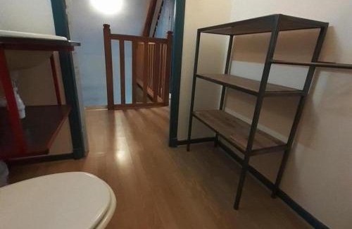 Louchy-Montfand Casa | Charmante maison rénovée avec cour, proche bourg, WiFi, jardin clos, animaux acceptés, à Louchy-Montfand - FR-1-489-178