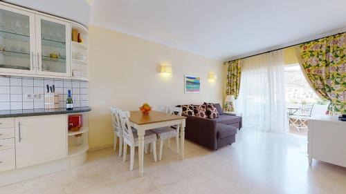 Playa de Mogan Apartamento | Charmante Wohnung direkt am Meer, kostenloses WLAN
