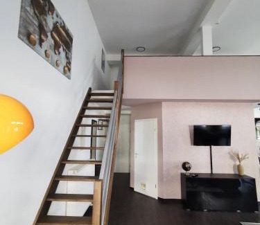 Stadtkern Apartamento | Charmantes Loft-Apartment 2 Min zum Hauptbahnhof
