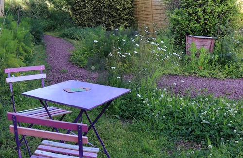 Saint-Meen-le-Grand Cabaña | Charme et Nature - Room in a mud house in Brocéliande country