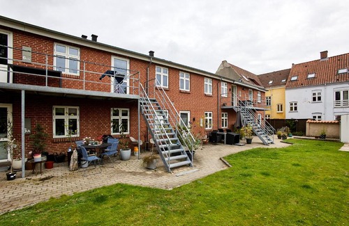 Fredericia Apartamento | Charmerende lejlighed