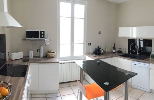 Entraigues-sur-la-Sorgue Casa | Encantadora casa provenzal con piscina cerca de Aviñón.