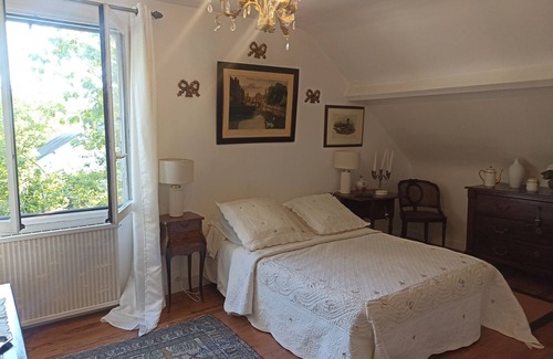 La Chaussee-Saint-Victor Cama Y Desayuno | Charming family home near Chambord and Cheverny