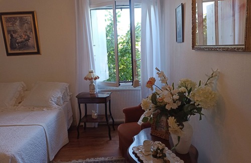La Chaussee-Saint-Victor Cama Y Desayuno | Charming family home near Chambord and Cheverny