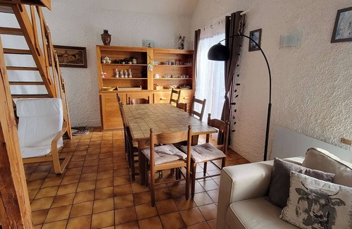 Saint-Michel-de-Chaillol Chalet De Esquí | Chalet acogedor con capacidad para 5 personas, cerca de pistas de esquí, senderismo y comercios