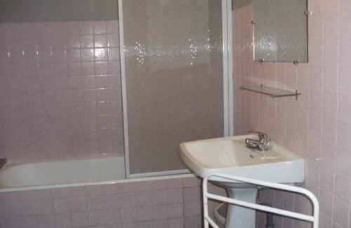 Saint-Vincent-du-Lorouer Cabaña | Encantadora casa rural con jardín cerca de bosque, 3 hab, chimenea, wifi, ideal para descansar