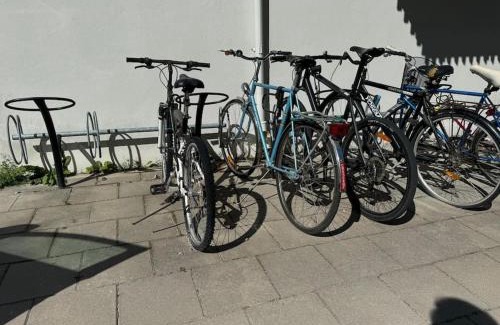 Bromma Apartamento | Charmig lägenhet med balkong nära Stockholm City