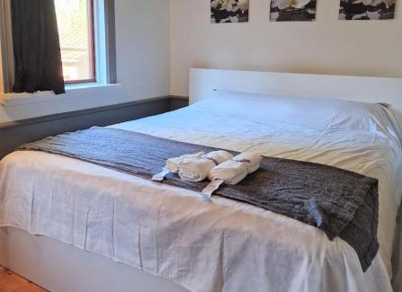 Upplands Vasby Municipality Casa | Charmig stuga mitt i naturen!
