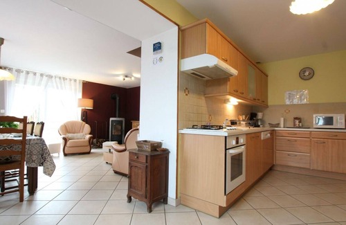Champcervon Cabaña | Casa luminosa entre Villedieu y Mont Saint Michel, ideal familias y mascotas