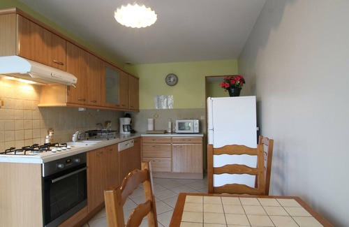 Champcervon Cabaña | Casa luminosa entre Villedieu y Mont Saint Michel, ideal familias y mascotas