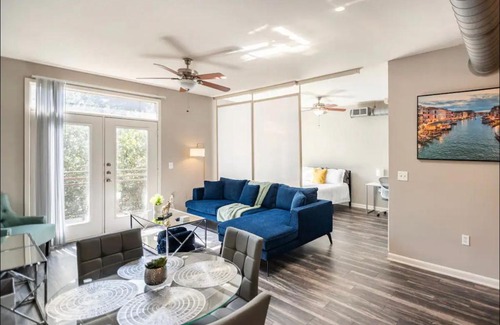 Legacy Park Apartamento | Charming 1,100 sq ft apartment near to The Shops at Legacy