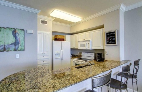 El Centro Beach Condominio | Charming 1-bedroom + bunk condo with free beach chairs in Panama City Beach