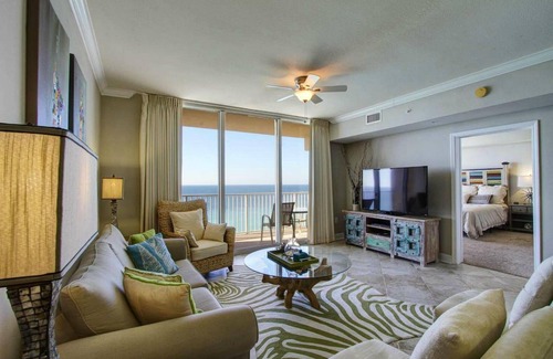 El Centro Beach Condominio | Charming 1-bedroom + bunk condo with free beach chairs in Panama City Beach