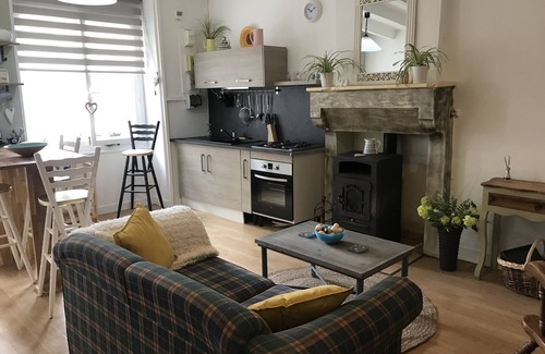 Montemboeuf Casa | Charming 1-bed cottage Montemboeuf