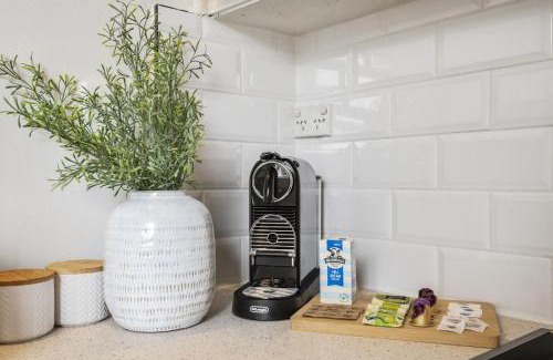 St Kilda West Apartamento | Charming 1-Bed with Fireplace by the Beach