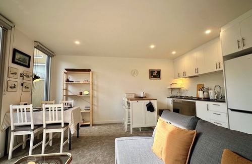 South Melbourne Apartamento | Charming 1-bedroom apartment with AC, WiFi in peaceful South Melbourne