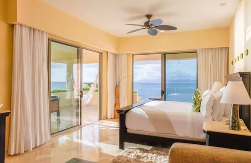 Conchas Chinas Complejo | Charming 1-bedroom resort in terrific Puerto Vallarta with AC