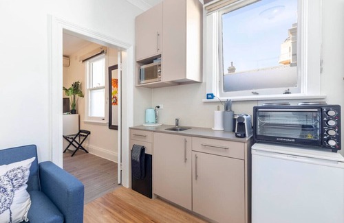 North Sydney Apartamento | Charming 1 bedroom, park adjacent. city 5 minutes