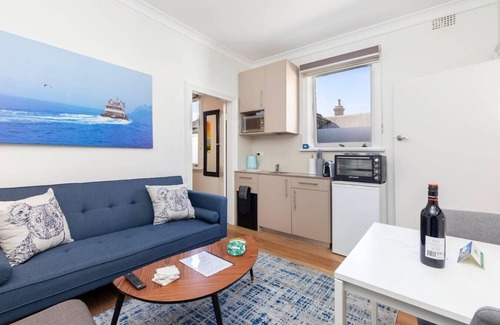North Sydney Apartamento | Charming 1 bedroom, park adjacent. city 5 minutes