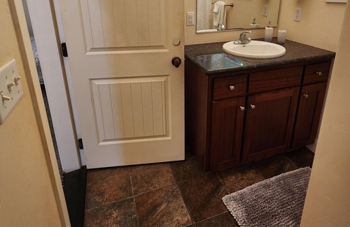 McKinleyville Apartamento | Charming 1-Bedroom Redwood Hideaway