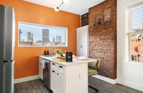 Pittsburgh Apartamento | Charming 1-Bedroom Apartment in Lovely Pittsburgh With Ac