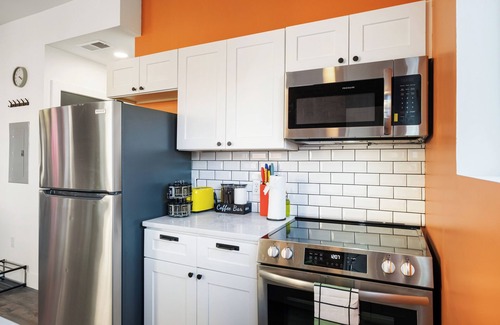 Pittsburgh Apartamento | Charming 1-Bedroom Apartment in Lovely Pittsburgh With Ac