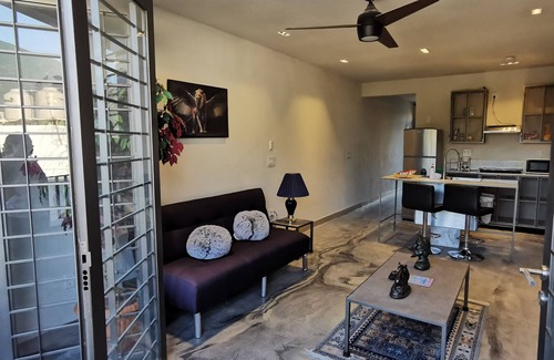 Monterrey Municipality Apartamento | Charming 1-bedroom apartment in Monterrey with AC