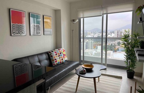 El Agustino Apartamento | Encantador departamento en la mejor zona de Lima
