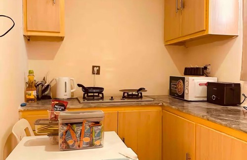 Islamabad Apartamento | Charming 1-bedroom apartment in amazing Islamabad with WiFi, AC