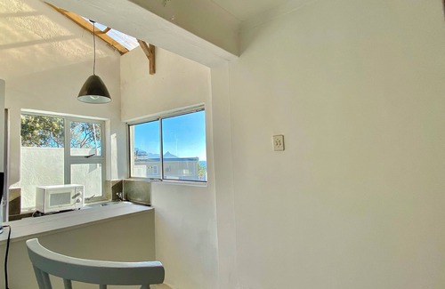 Bloubergstrand Apartamento | Charming 1-bedroom apartment in Cape Town for Kite-surfer, surfer, sail surfing