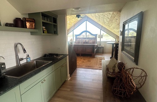 Anderson Apartamento | Charming 1-bedroom Apartment located at Camp Hosea Wedding Venue in Anderson, TX
