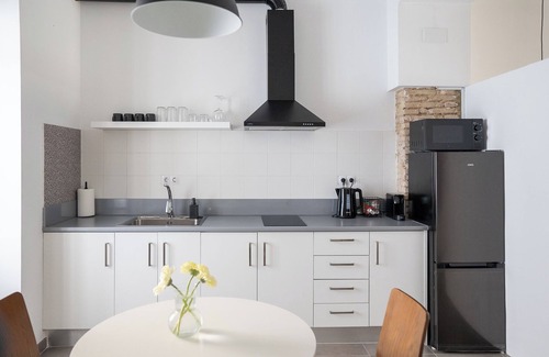 El Pilar Apartamento | Charming 1-bedroom apartment in lovely València with WiFi, AC
