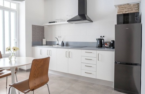 El Pilar Apartamento | Charming 1-bedroom apartment in lovely València with WiFi, AC
